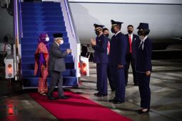 VP Amin returns from three-day visit to Singapore